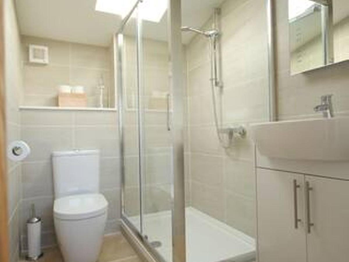 Pass The Keys Stunning Location Close To City Centre Bath Exterior photo